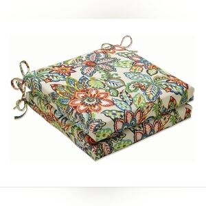 Pillow Perfect floral Pattern Indoor/outdoor Cushions 2-pack 20" Removable NEW